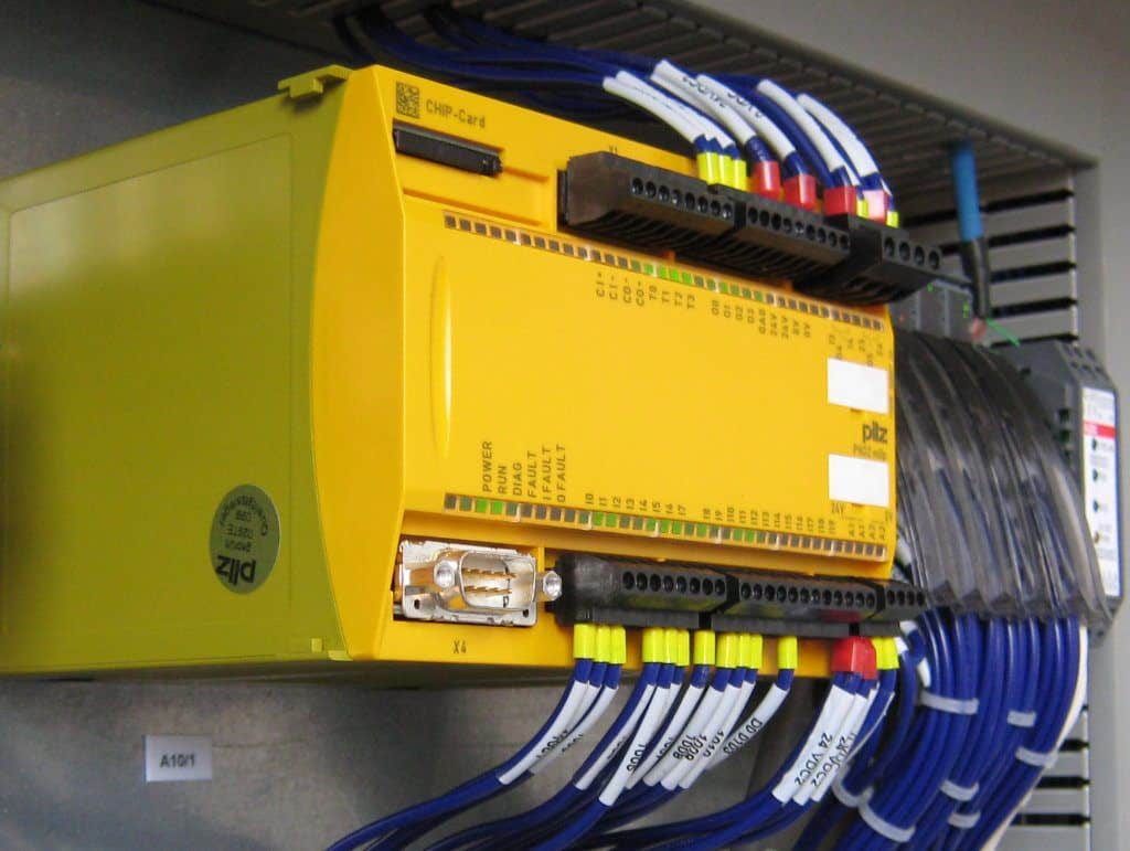 Programmable Safety Relay Programmable safety relay